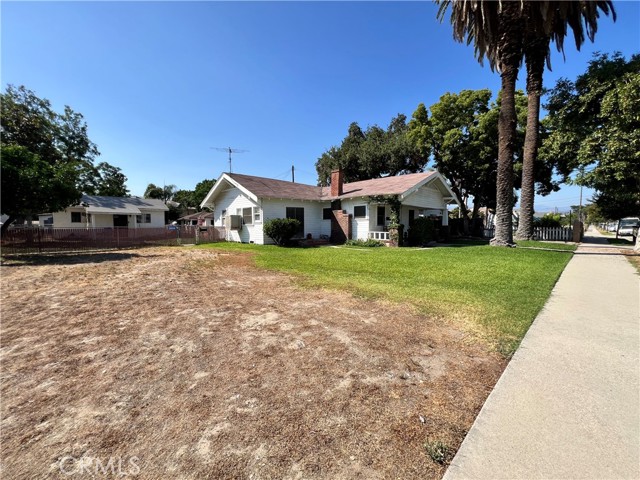 3855 Maine Avenue, Baldwin Park CA: https://media.crmls.org/medias/b8c669b5-a76f-4502-bf5b-980e99aa75aa.jpg