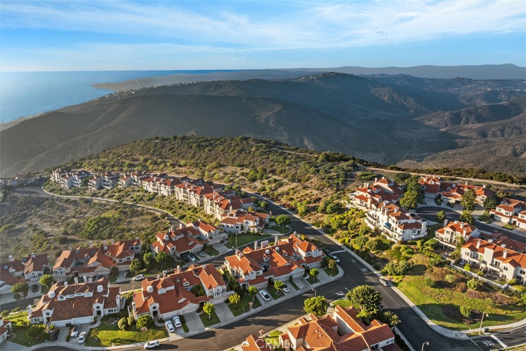 MLS #OC25259216 image #49