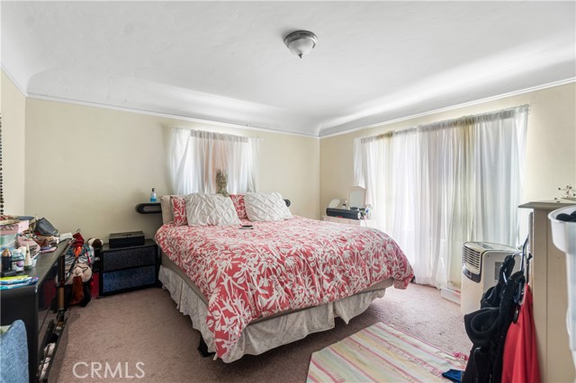 8020 Mckinley Avenue, South Gate CA: https://media.crmls.org/medias/b8c6b098-b06b-4258-b119-74ccadfb48b0.jpg