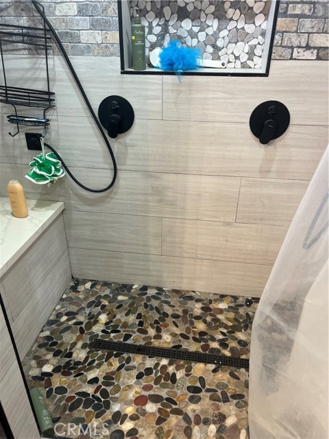 10984 Lincroft Road, Hesperia CA: https://media.crmls.org/medias/b8c727d2-1dd3-4233-aaea-6b410e2fd91c.jpg