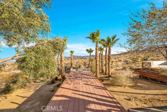 7423 Juniper Road, Joshua Tree CA: https://media.crmls.org/medias/b8c7555b-4318-4e81-bb9f-8f2d50cc7fe0.jpg