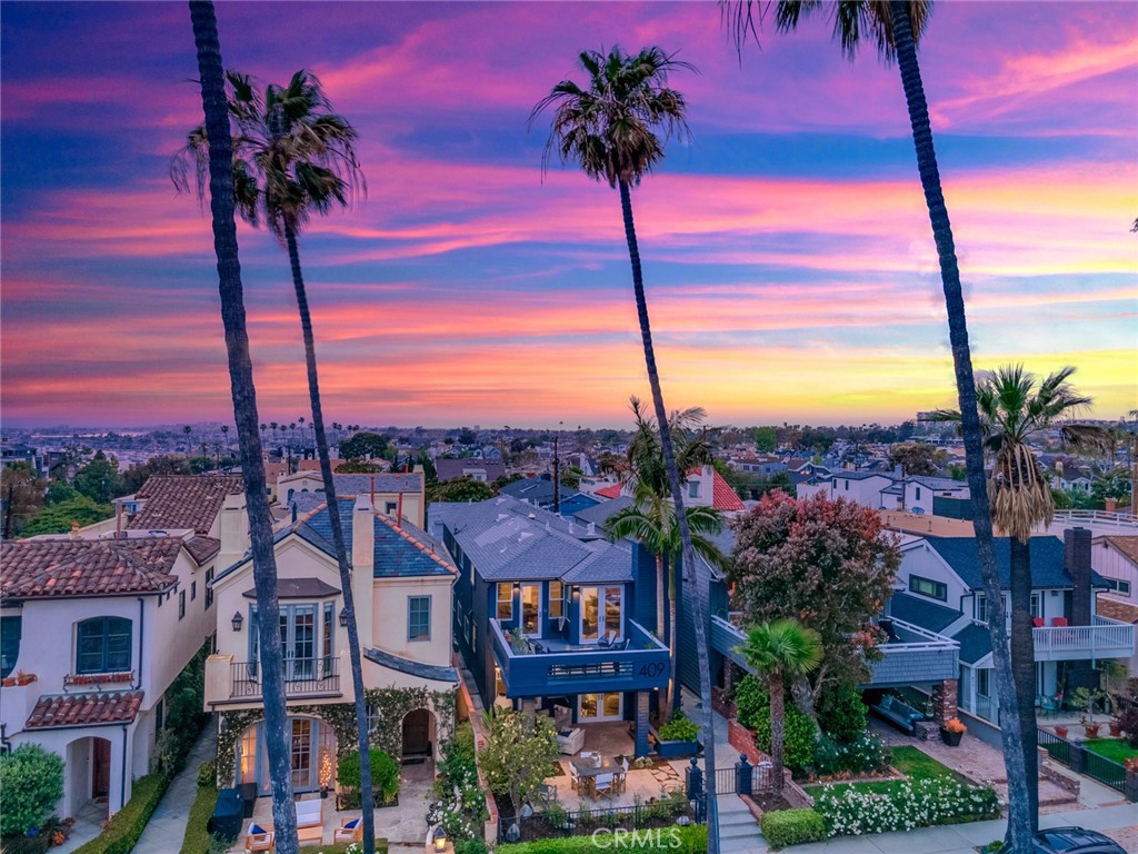https://media.crmls.org/medias/b8c77092-d4c9-4f04-a10c-5ac9ad67b008.jpg?preset=X-Large