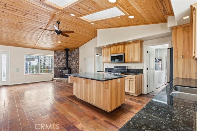 Detail Gallery Image 13 of 40 For 25 Angela Ct, Oroville,  CA 95966 - 3 Beds | 3 Baths