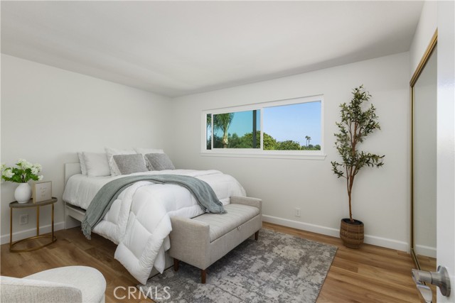 1722 Mitchell Avenue, Tustin CA: https://media.crmls.org/medias/b8c80d69-ce71-4d84-b094-b5c57fc8d7ef.jpg