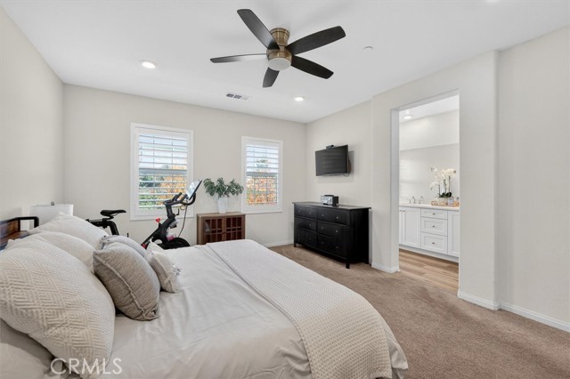 Detail Gallery Image 17 of 34 For 22812 Harvest Mill, Saugus,  CA 91350 - 3 Beds | 3 Baths