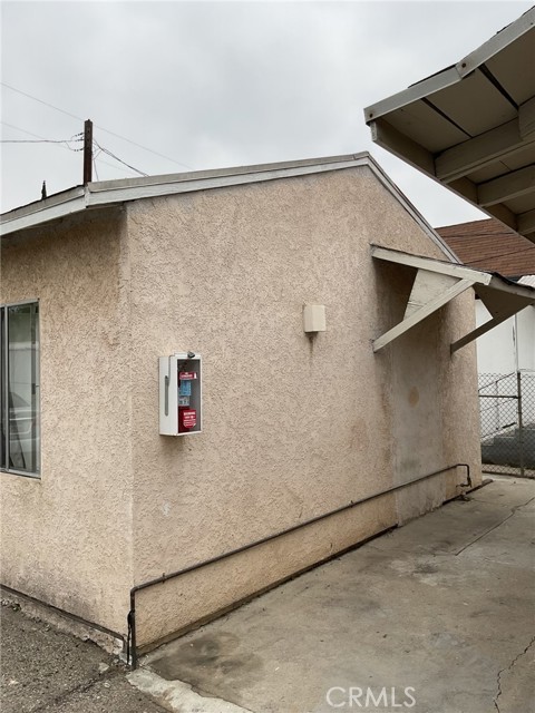 4465 Lovett Street, Commerce CA: https://media.crmls.org/medias/b8c925d5-4b1b-422f-a0dd-31e8ecb1535c.jpg