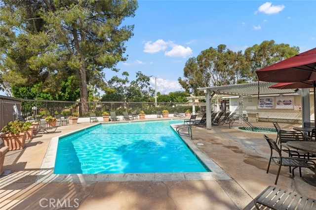 Detail Gallery Image 17 of 24 For 25742 View Pointe 3c,  Lake Forest,  CA 92630 - 2 Beds | 1 Baths