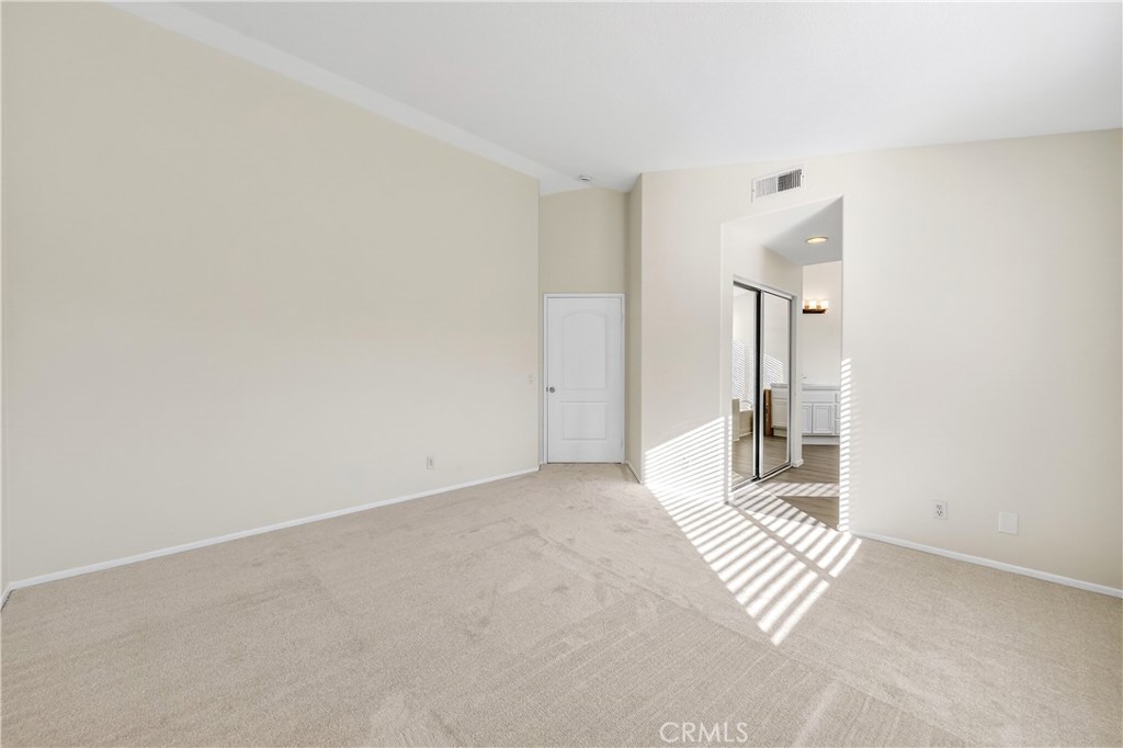 MLS #OC25263276 image #33