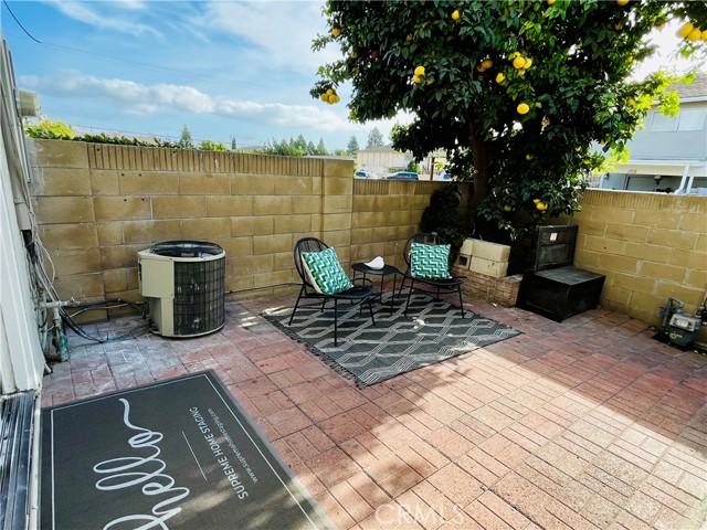 Detail Gallery Image 8 of 8 For 1777 Mitchell Ave #97,  Tustin,  CA 92780 - 3 Beds | 2/1 Baths