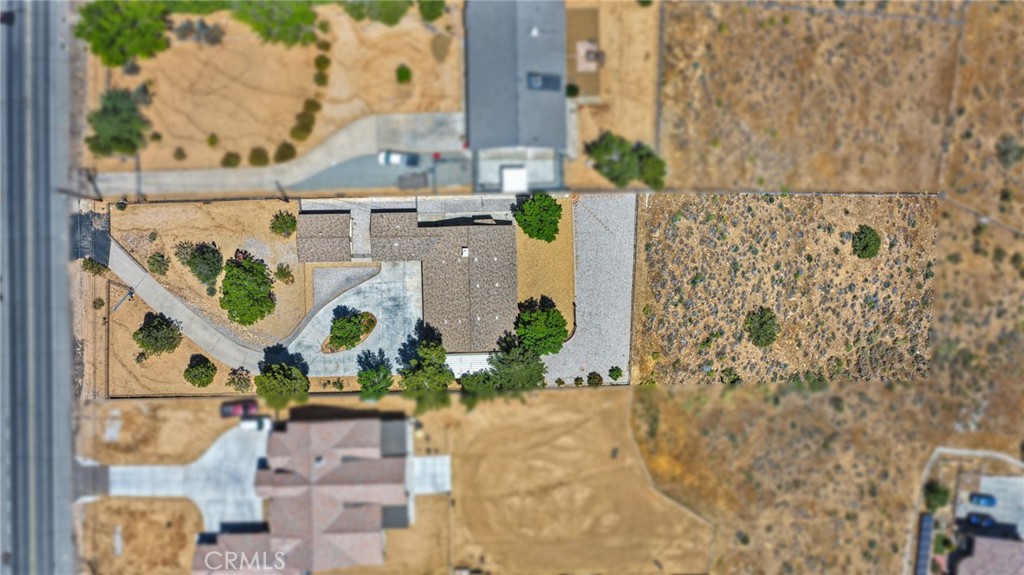 https://media.crmls.org/medias/b8ccc196-51dd-4146-9094-23ed59588276.jpg?preset=X-Large