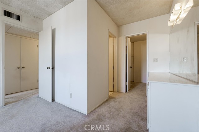 Detail Gallery Image 17 of 48 For 12830 Burbank Blvd. #310,  Valley Village,  CA 91607 - 2 Beds | 2 Baths