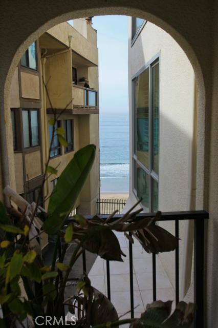 565 Esplanade, Redondo Beach, California 90277, 1 Bedroom Bedrooms, ,1 BathroomBathrooms,Residential,Sold,Esplanade,SB14046853