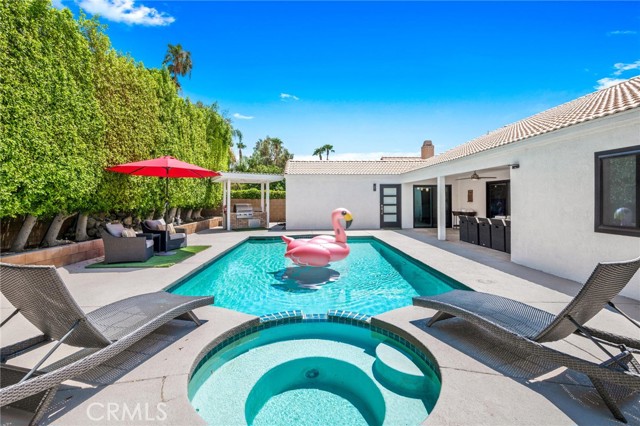 68870 Durango Road, Cathedral City CA: https://media.crmls.org/medias/b8cd0501-8d28-4b7d-ac51-ff7a6fef061a.jpg