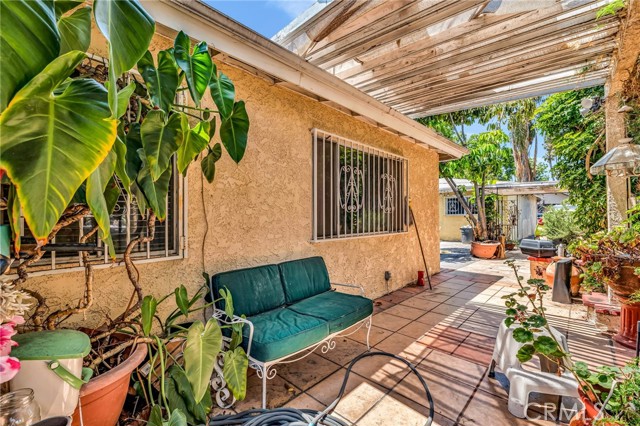 2660 Newell Street, County - Los Angeles CA: https://media.crmls.org/medias/b8cd6a0b-af45-485e-bf61-ced1556595b5.jpg