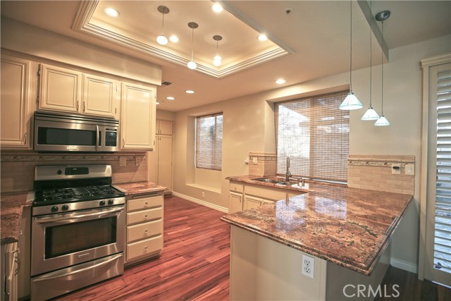 Detail Gallery Image 6 of 14 For 11848 Letini Dr, Rancho Cucamonga,  CA 91701 - 3 Beds | 2/1 Baths