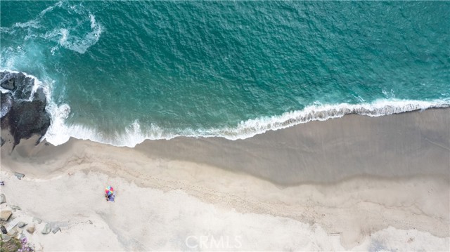 31032 Aliso Circle, Laguna Beach CA: https://media.crmls.org/medias/b8cf1ee1-c3cb-4c49-a3e5-8cb47cfce22f.jpg