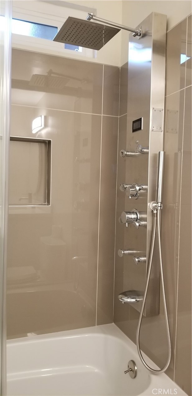 MLS #WS25258386 image #11