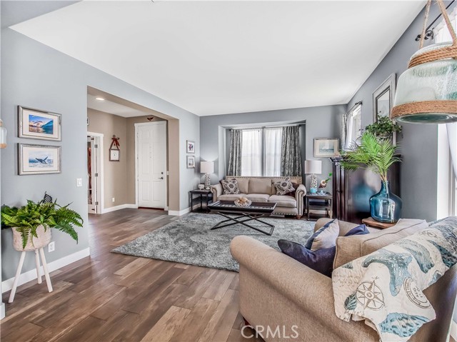 12820 Excalibur Drive, Eastvale CA: https://media.crmls.org/medias/b8d08700-8fc2-4a78-8c45-fcf2f53493d8.jpg