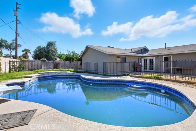 Detail Gallery Image 19 of 19 For 4508 Axminster, Bakersfield,  CA 93307 - 3 Beds | 2 Baths