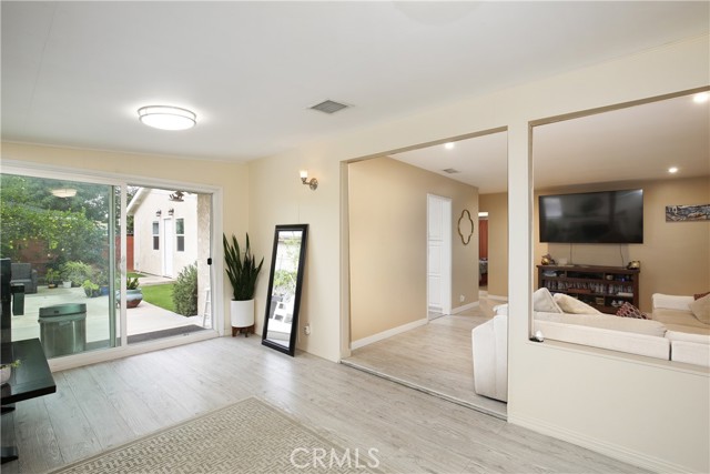 Detail Gallery Image 6 of 19 For 7642 Arnett, Downey,  CA 90241 - 2 Beds | 1 Baths