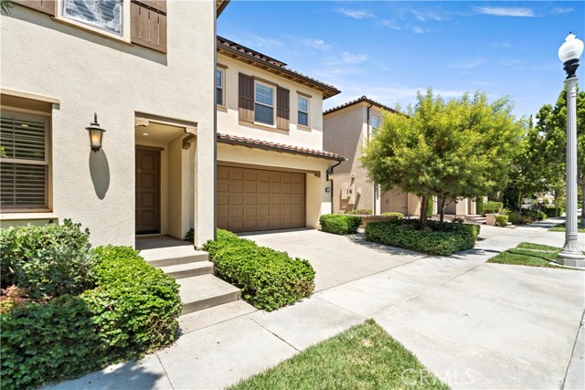 79 Rossmore, Irvine CA: https://media.crmls.org/medias/b8d26eee-d2b6-48ba-a484-8ac400341c9e.jpg