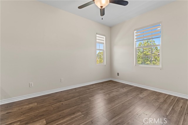 28549 Oakhurst, Temecula CA: https://media.crmls.org/medias/b8d2f554-f5ac-4269-93cf-f501acec997f.jpg