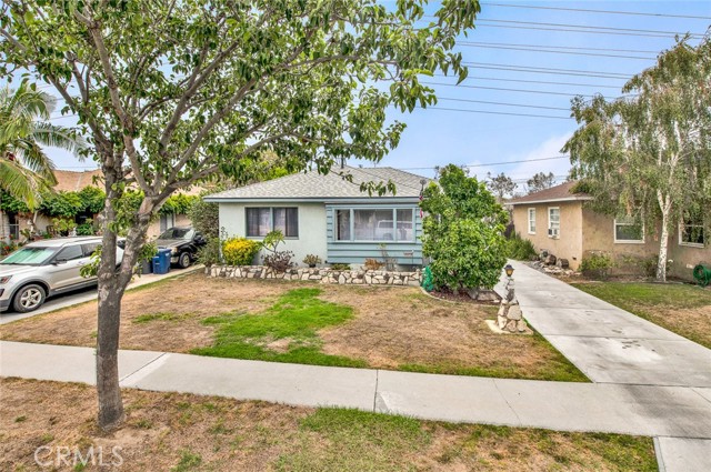 6218 Mcknight Dr, Lakewood, CA 90713