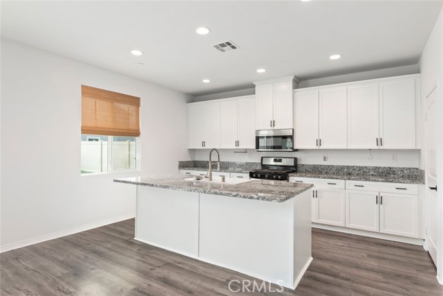 29362 Wild Lilac, Lake Elsinore CA: https://media.crmls.org/medias/b8d3c41d-716d-4c44-8ded-6a60af06e5d9.jpg