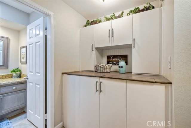 543 Rockport Court, Encinitas CA: https://media.crmls.org/medias/b8d469f6-0e0b-4a96-9dc3-a22edd9d818e.jpg