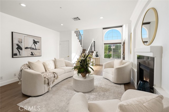 Detail Gallery Image 6 of 31 For 590 S 3rd, Arcadia,  CA 91006 - 4 Beds | 3 Baths