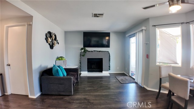 Detail Gallery Image 17 of 62 For 2335 Langhorn St, Lancaster,  CA 93535 - 4 Beds | 2/1 Baths