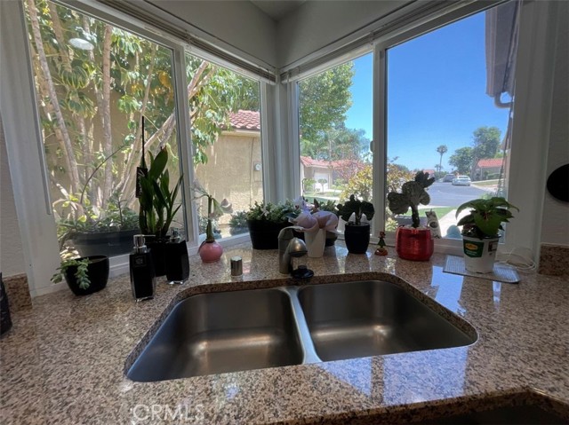 6720 Shaded Wood Place, Rancho Cucamonga CA: https://media.crmls.org/medias/b8d60d3f-2c37-45e4-9f76-1f5e4110023c.jpg