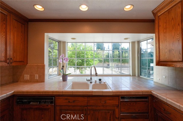 Image 13 of 21 For 18812 Tulsa  