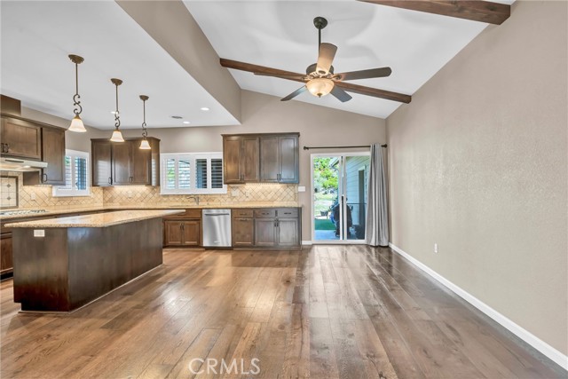 Detail Gallery Image 10 of 31 For 15384 Summit Bld, Cobb,  CA 95426 - 3 Beds | 2/1 Baths