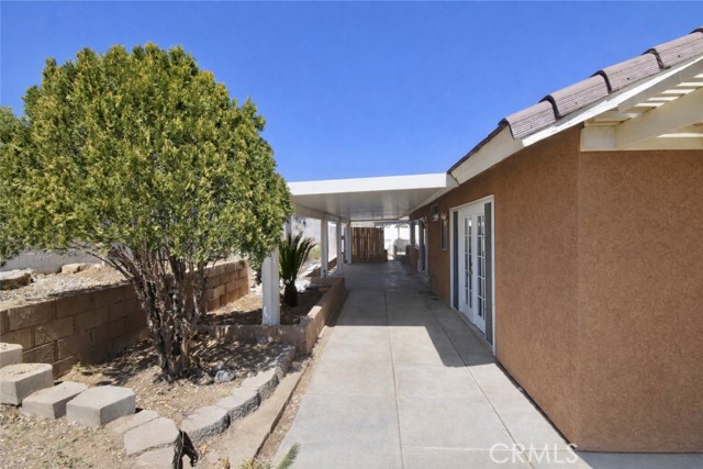 Detail Gallery Image 10 of 11 For 14129 La Mirada, Victorville,  CA 92392 - 5 Beds | 2 Baths