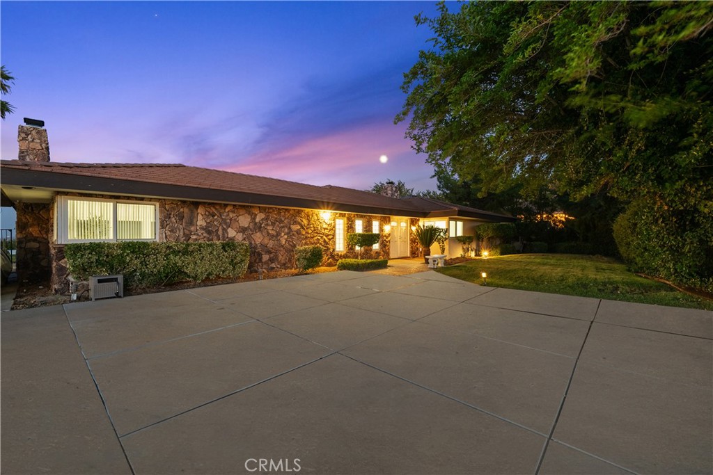 354 Westlake Drive