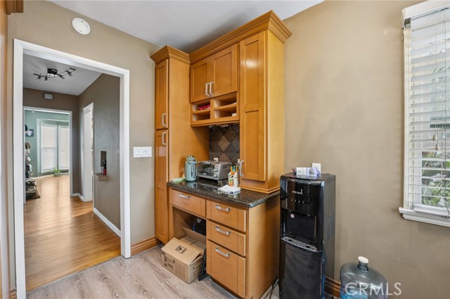 Detail Gallery Image 10 of 24 For 102 Lime Ave #1,  Long Beach,  CA 90802 - 1 Beds | 1 Baths