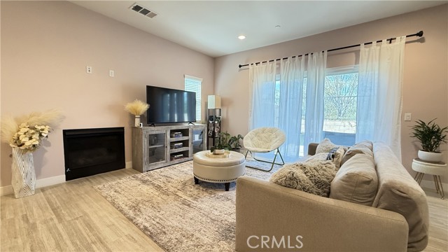 4424 Lilac Circle, Chino Hills CA: https://media.crmls.org/medias/b8d814fe-4504-43d8-8364-49b053c07fdc.jpg