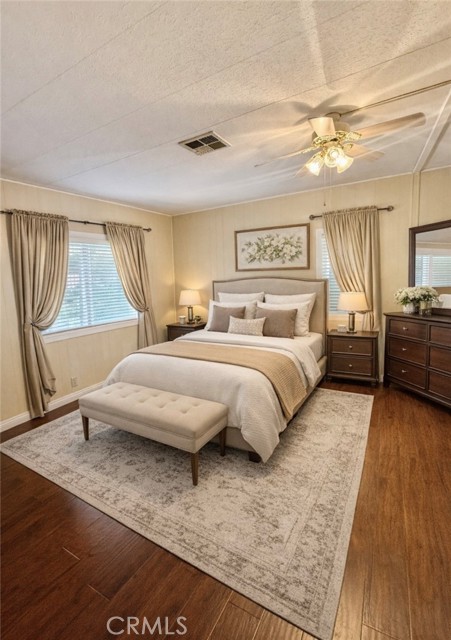 27601 Sun City Boulevard, Menifee CA: https://media.crmls.org/medias/b8d9294b-3d2e-408d-a522-1756a0603e5f.jpg