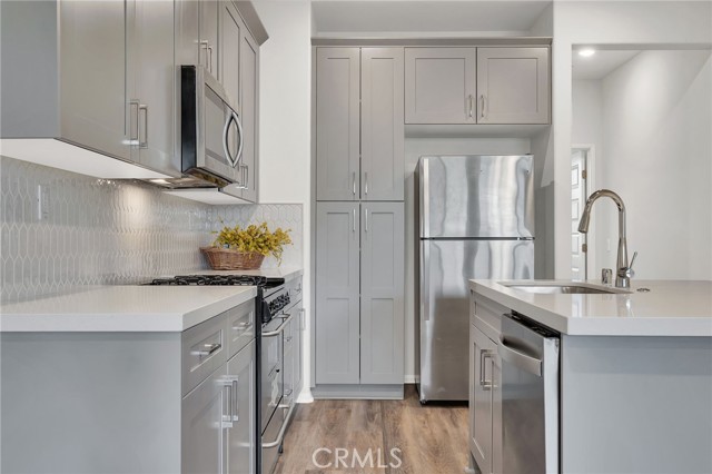 Detail Gallery Image 8 of 42 For 1413 Cirrus Ct, Pomona,  CA 91768 - 3 Beds | 3 Baths