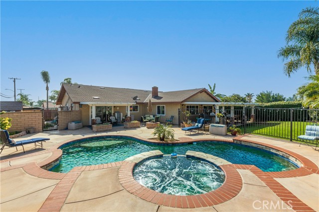 1399 Gardenia Ln, La Verne, CA 91750