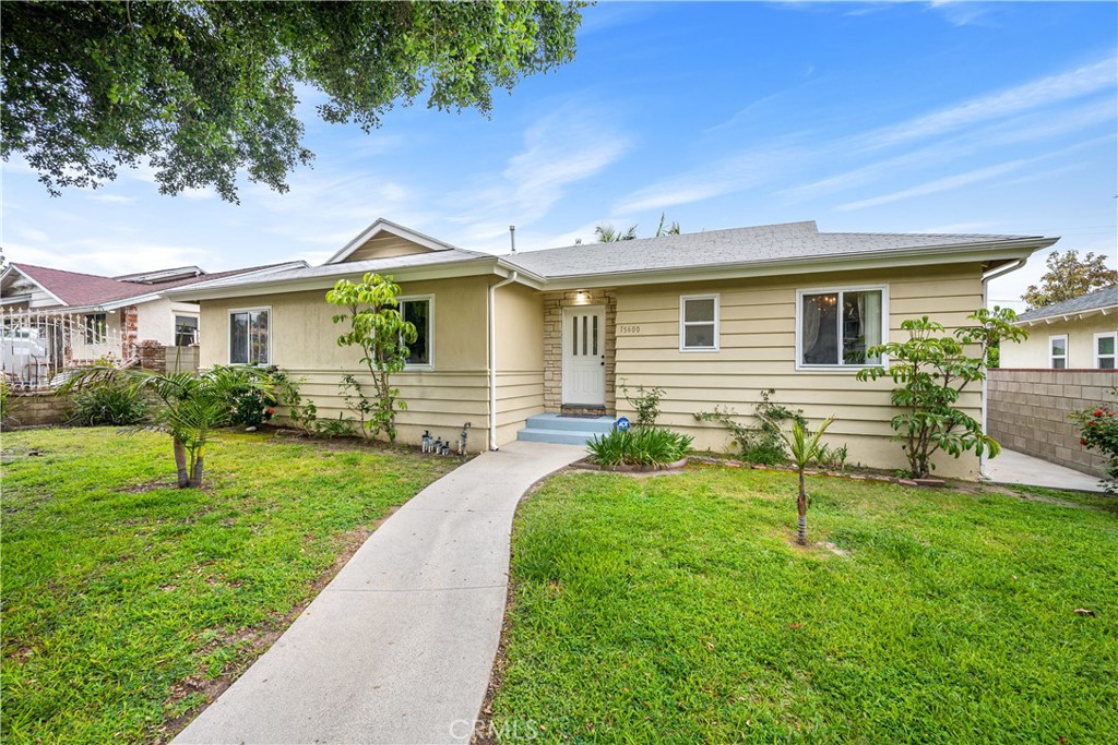 15600 Rinaldi Street, Granada Hills, CA 91344