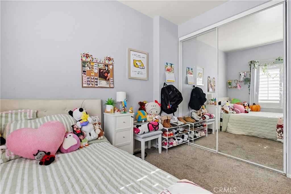 https://media.crmls.org/medias/b8dbaeda-948e-40c6-a9df-0068ca48fa48.jpg?preset=X-Large