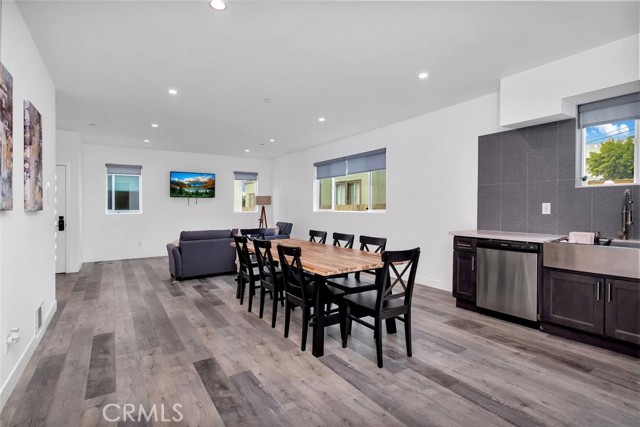 Detail Gallery Image 7 of 27 For 1342 N Kenmore, Los Angeles,  CA 90027 - 3 Beds | 3/1 Baths