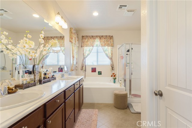 Detail Gallery Image 15 of 33 For 29338 Fall River Ln, Menifee,  CA 92584 - 4 Beds | 2/1 Baths