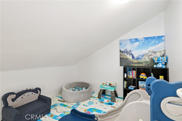 8047 E Hampshire Road, Orange CA: https://media.crmls.org/medias/b8dd6097-5928-443d-8428-bc882ba0f5d3.jpg