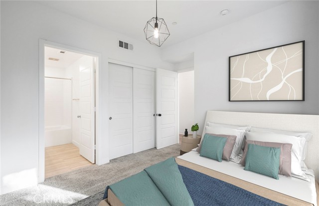 Detail Gallery Image 4 of 21 For 279 Dockside Ln, San Pedro,  CA 90731 - 3 Beds | 3/1 Baths