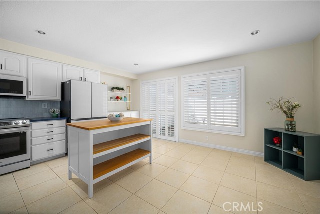 Detail Gallery Image 8 of 30 For 25885 Trabuco Rd #14,  Lake Forest,  CA 92630 - 2 Beds | 1/1 Baths