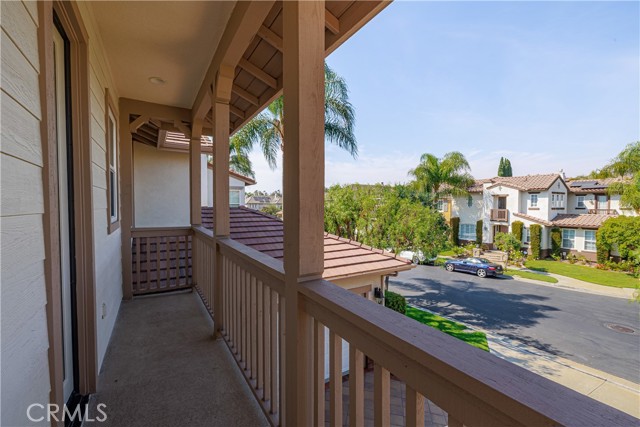 22 Modesto, Irvine CA: https://media.crmls.org/medias/b8e0c17f-f2f3-4bf5-979a-d45ceb2f52e8.jpg