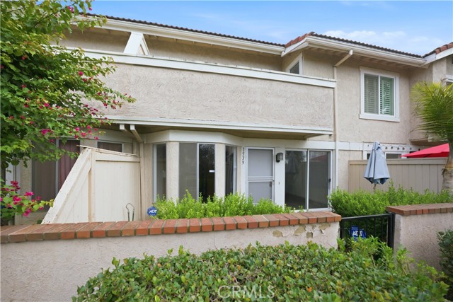 Detail Gallery Image 3 of 38 For 1539 Elkwood Dr, West Covina,  CA 91791 - 3 Beds | 2/1 Baths